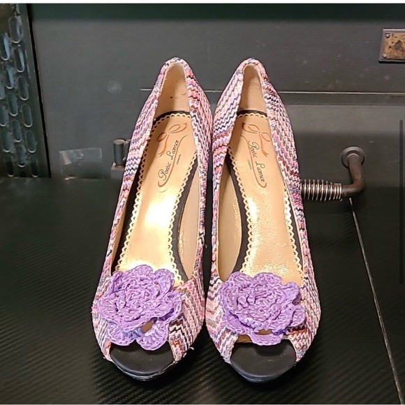 Poetic License Shoes - Poetic Lisence peep toe heels